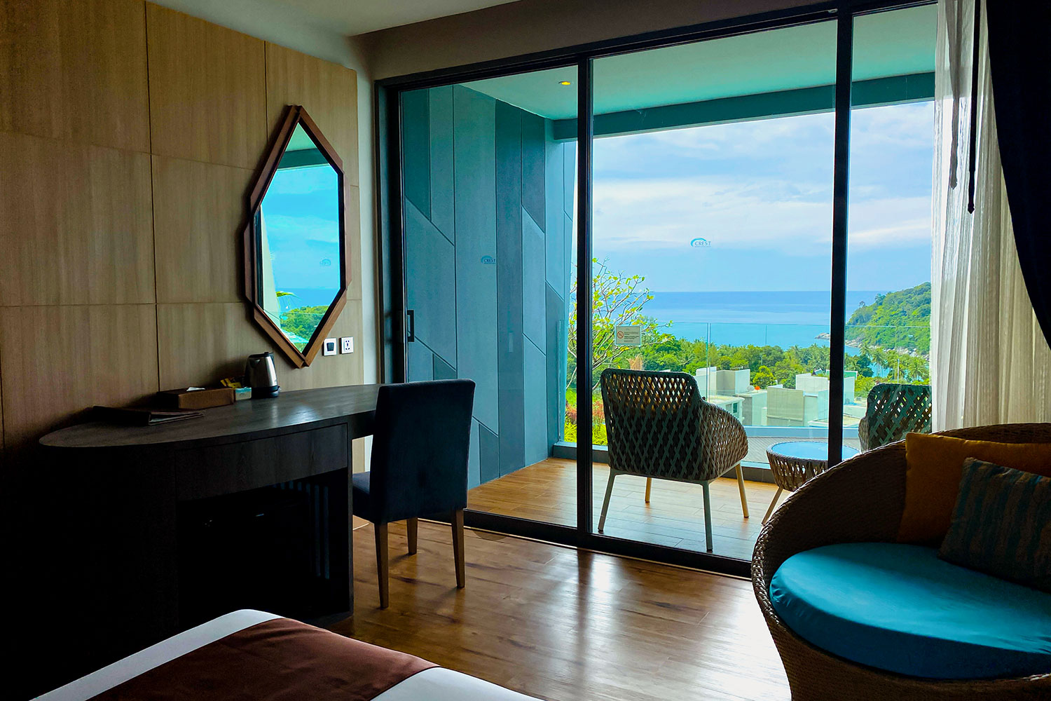 Deluxe Sea View | Crest Resort & Pool Villas